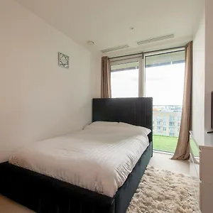 Apartment Canary Luxe, London